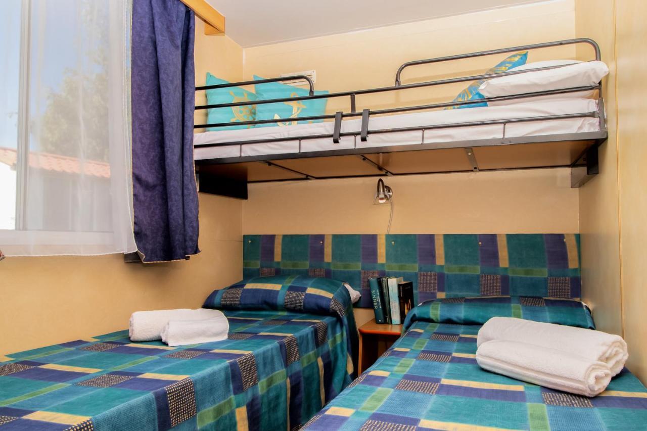 Village & Camping La Foce Валедория Екстериор снимка