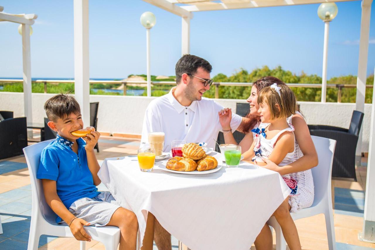 Village & Camping La Foce Валедория Екстериор снимка