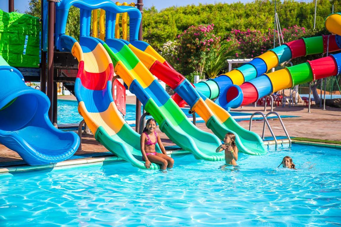Village & Camping La Foce Валедория Екстериор снимка