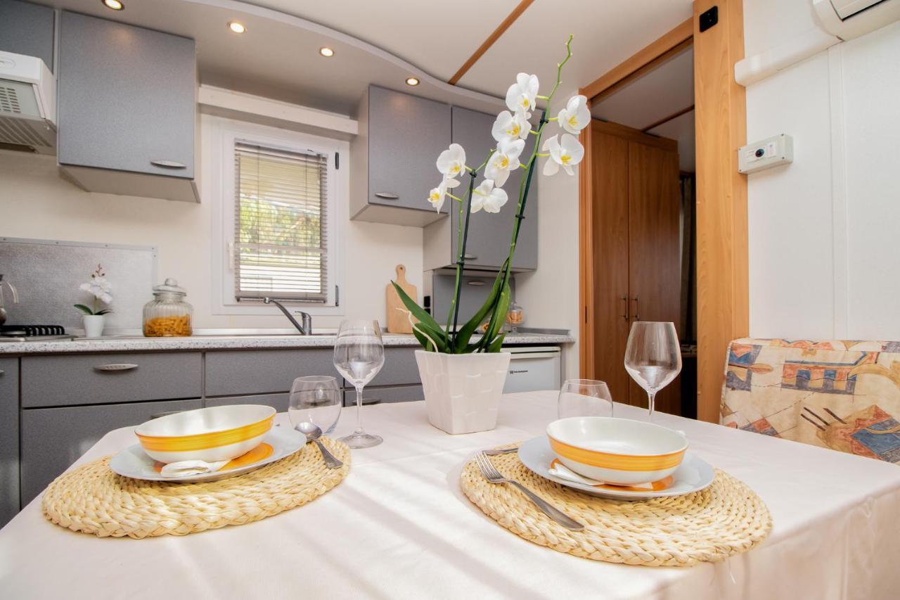 Village & Camping La Foce Валедория Екстериор снимка