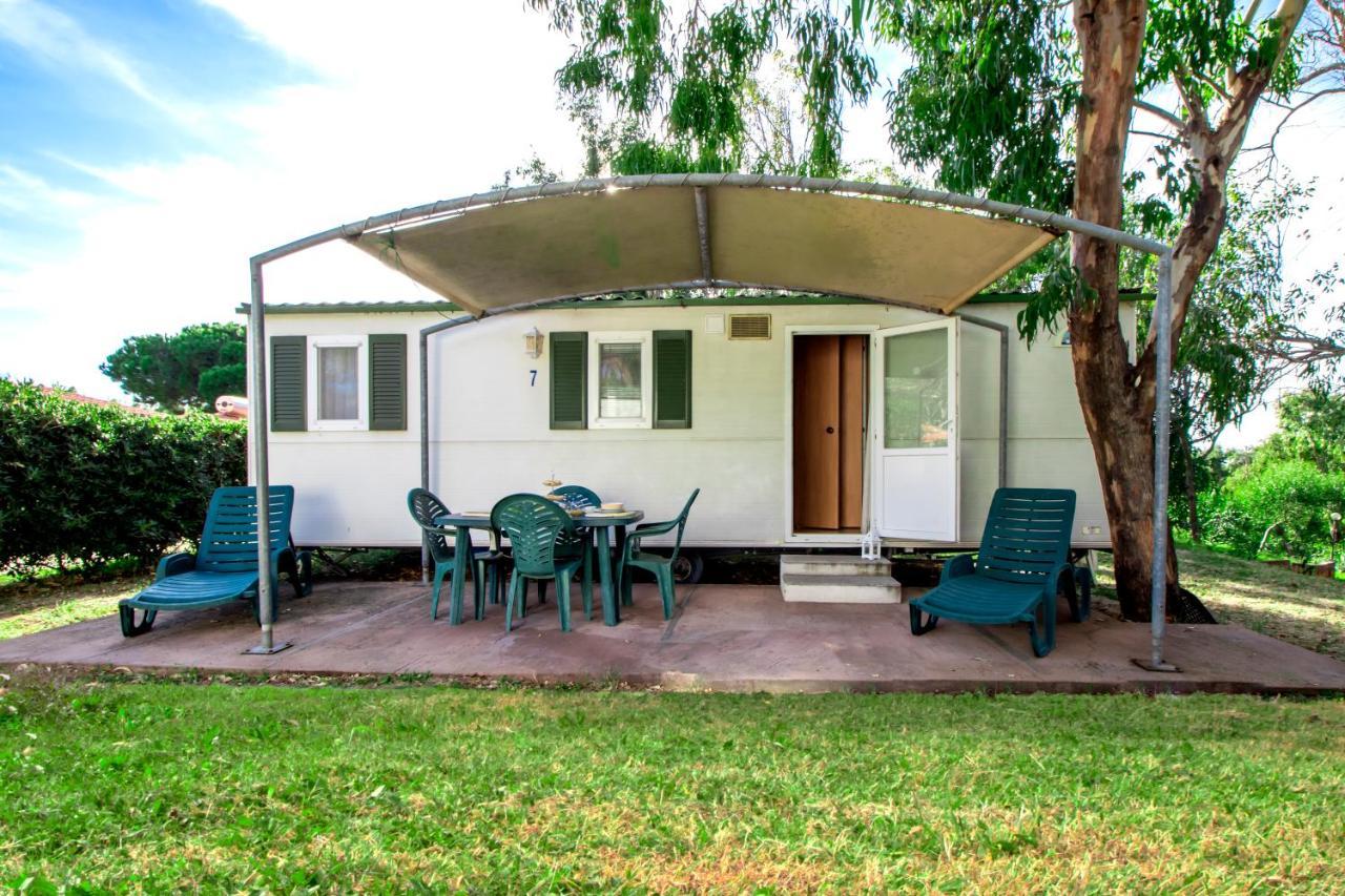 Village & Camping La Foce Валедория Екстериор снимка